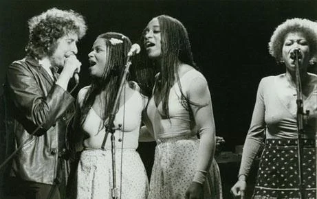 Monalisa Young photo archive: Performing